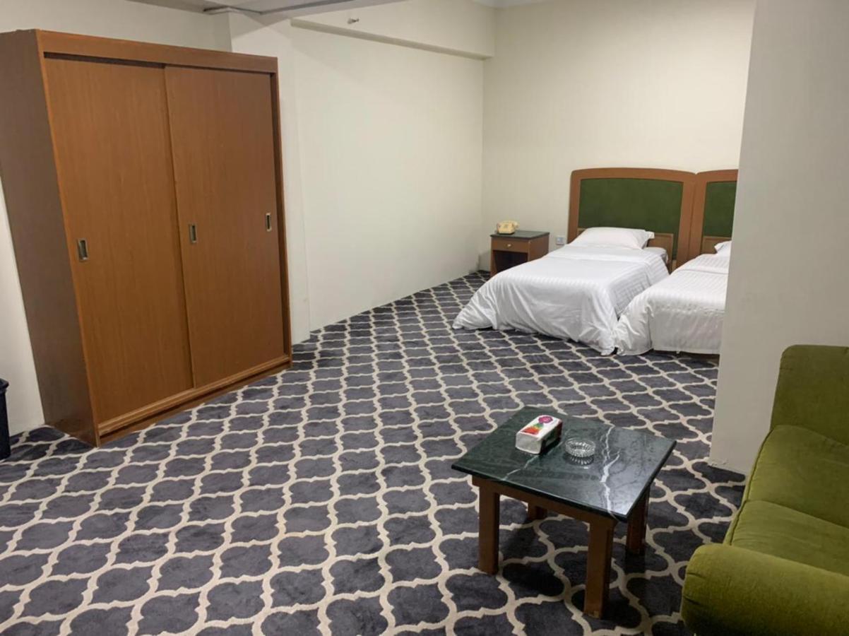 Al Aziziyah Hotel and suites Khamis Mushait Buitenkant foto