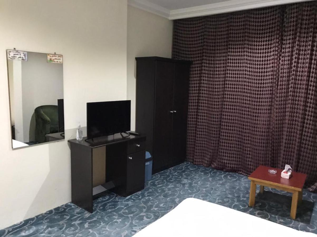 Al Aziziyah Hotel and suites Khamis Mushait Buitenkant foto
