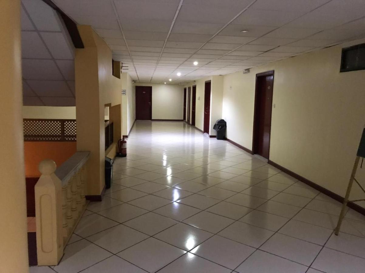 Al Aziziyah Hotel and suites Khamis Mushait Buitenkant foto