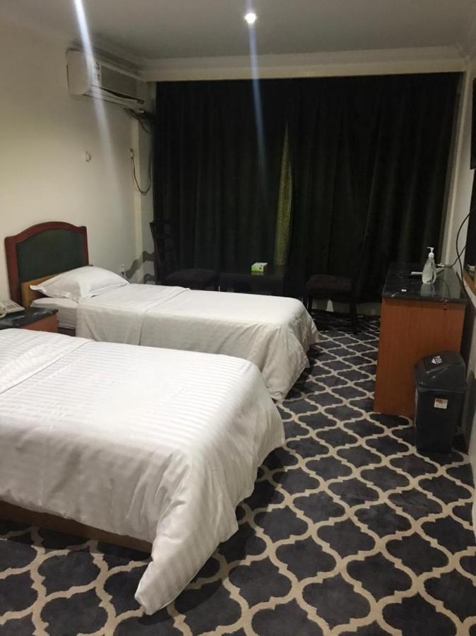 Al Aziziyah Hotel and suites Khamis Mushait Buitenkant foto