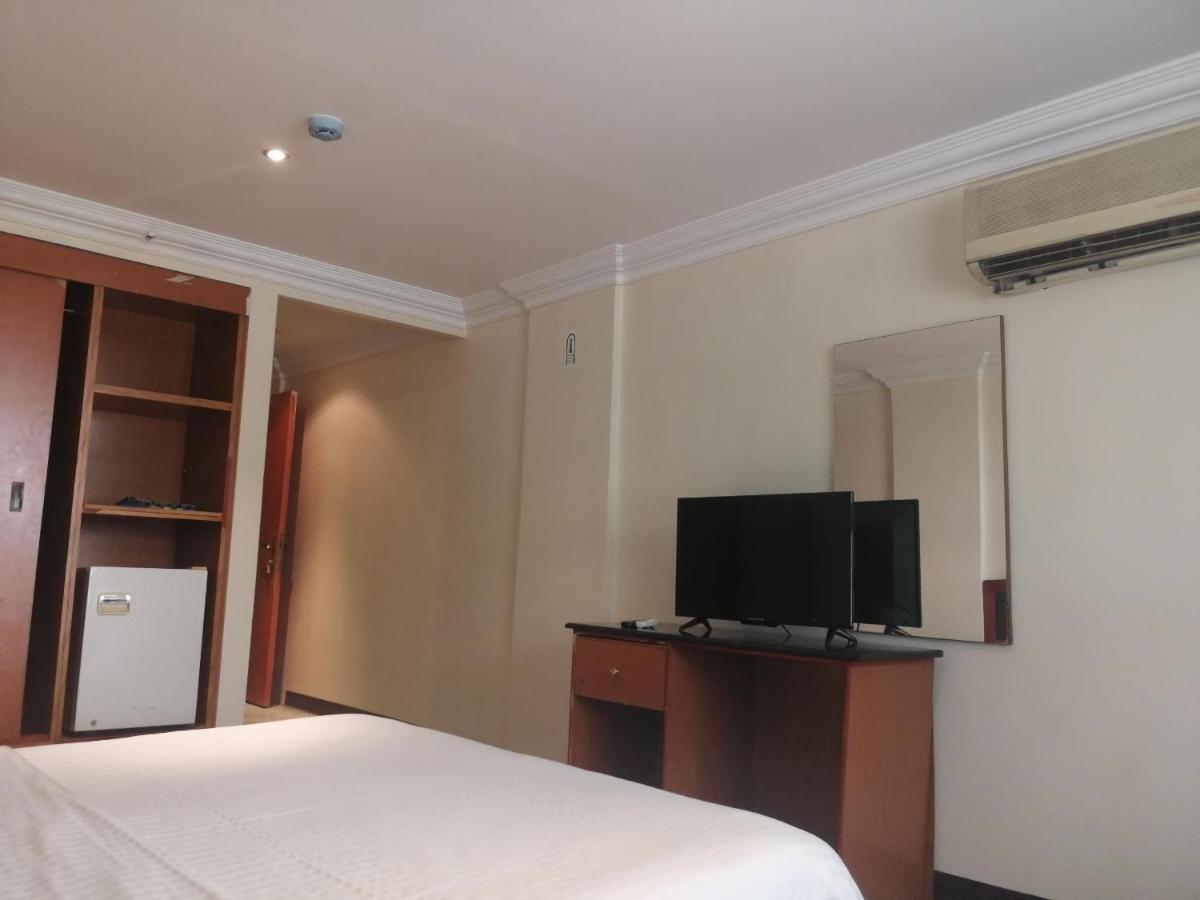 Al Aziziyah Hotel and suites Khamis Mushait Buitenkant foto