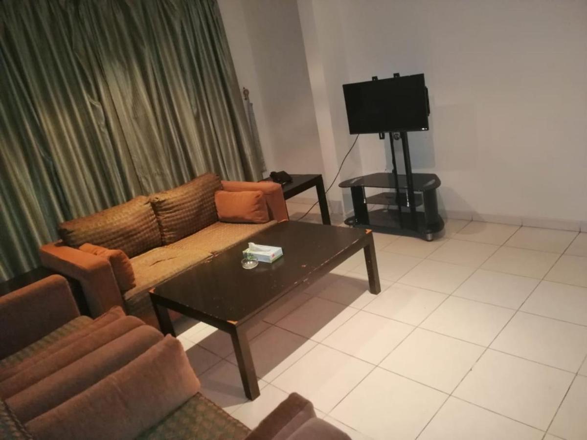 Al Aziziyah Hotel and suites Khamis Mushait Buitenkant foto