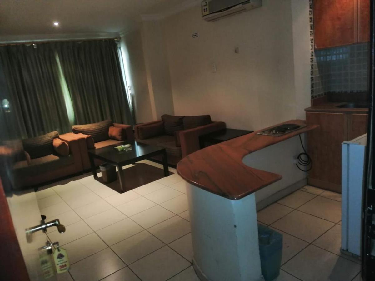 Al Aziziyah Hotel and suites Khamis Mushait Buitenkant foto