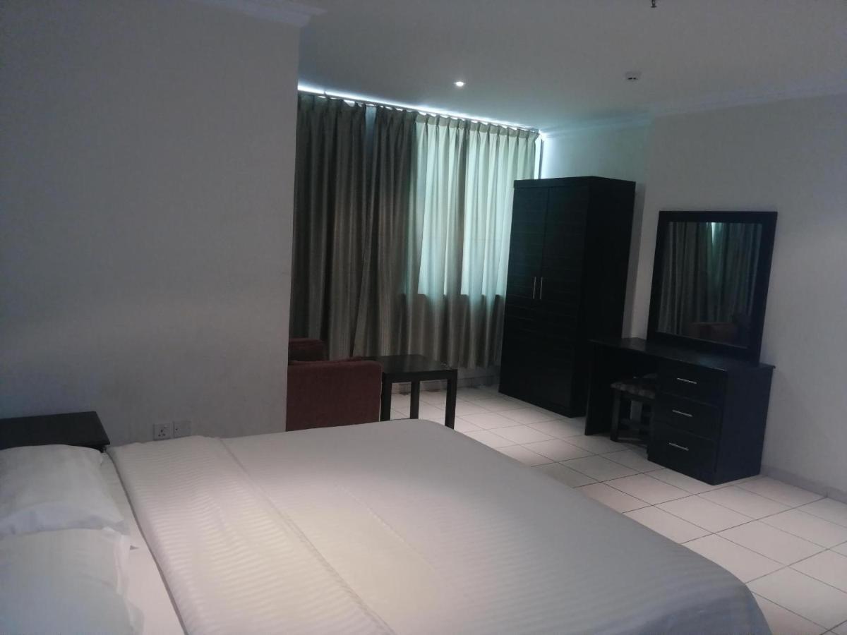 Al Aziziyah Hotel and suites Khamis Mushait Buitenkant foto